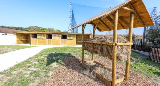 Cette ferme pédagogique est située entre les serres du parc Anne-de-Kiev et la ferme Notre-Dame.